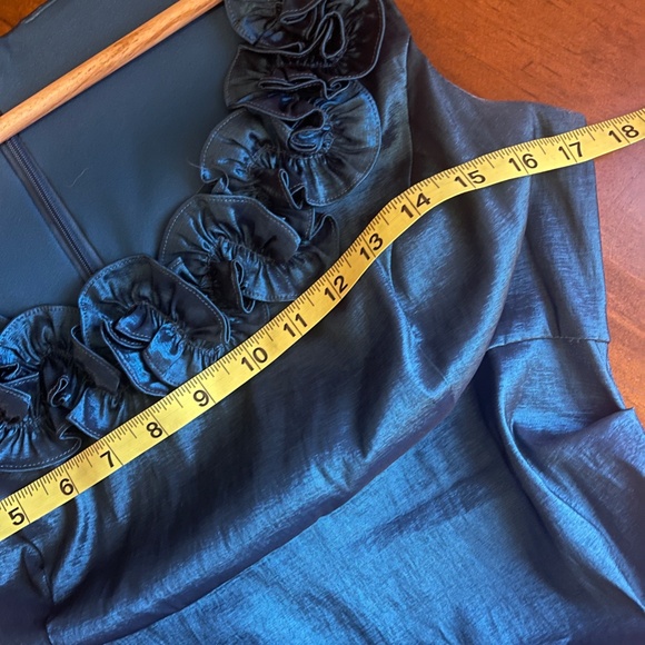 London Style Nights Metallic Iridescent Blue Cocktail Dress Size 10 - Picture 7 of 9